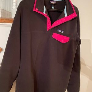 Women’s Patagonia pull over size L